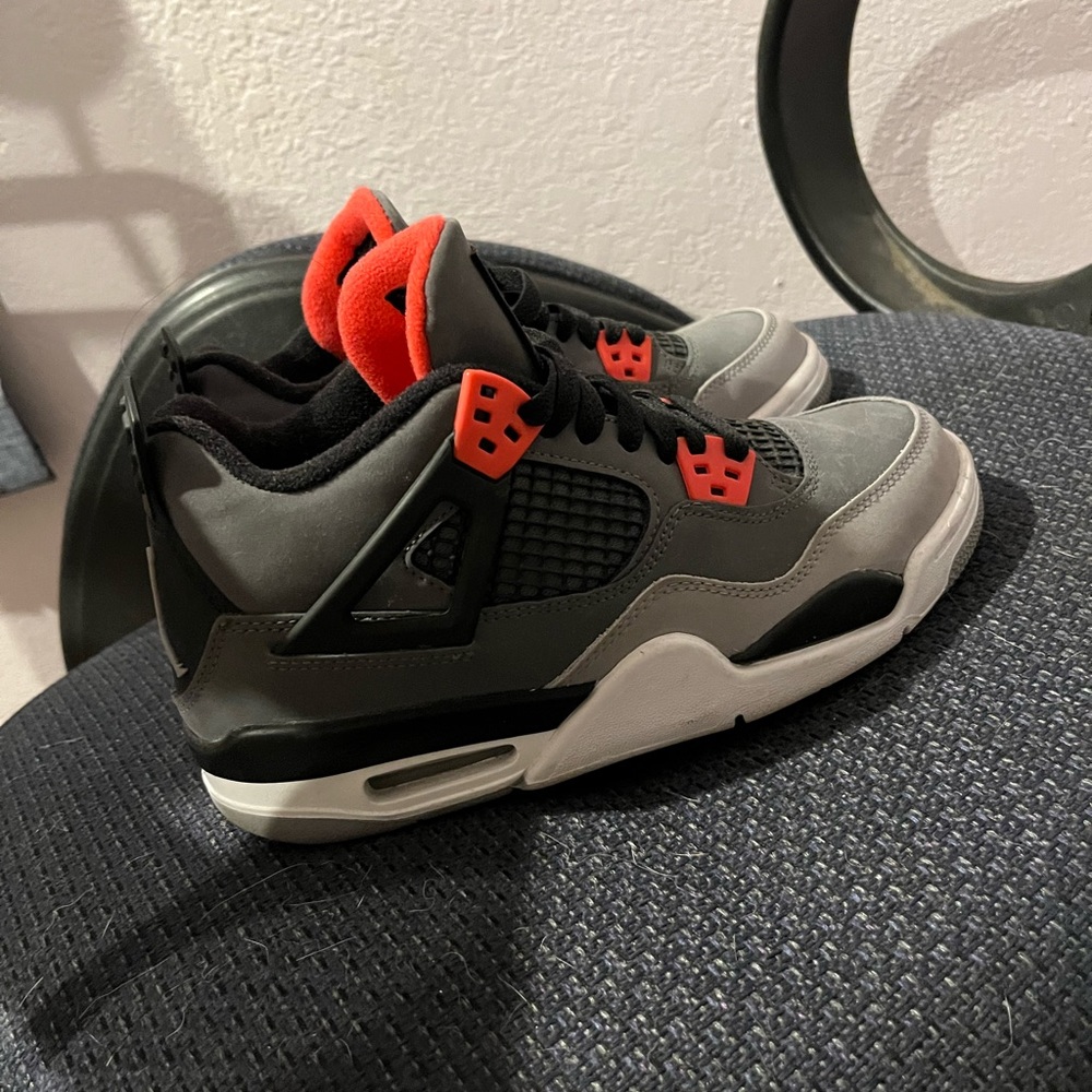 Air Jordan 4 retro “infrared”